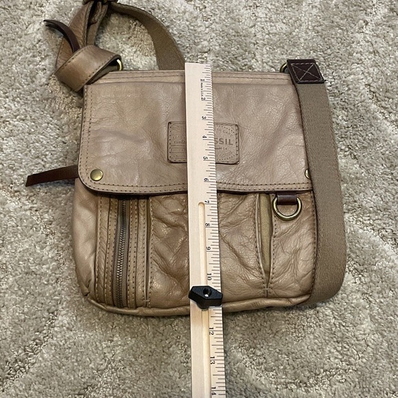 Fossil Morgan Large Zip Top Crossbody/Messenger Bag Saddle Tan Cow Hide Leather - Picture 11 of 14